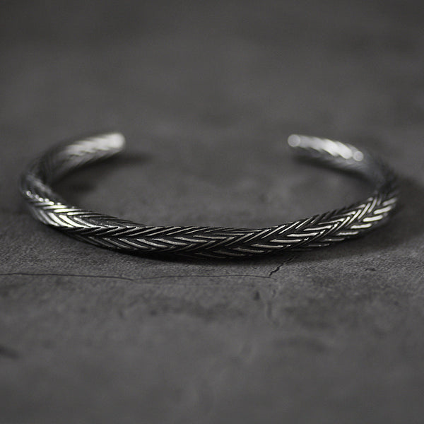 Pattern bracelet men