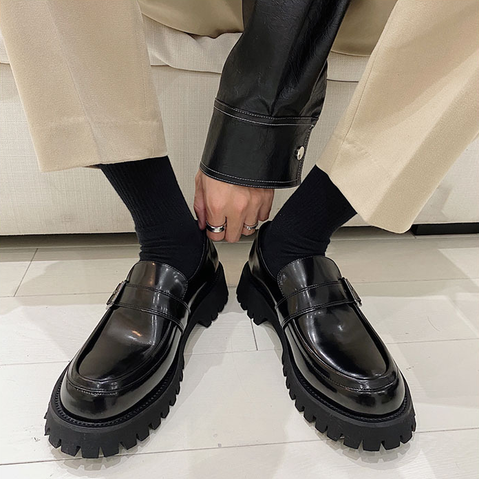 Buckle Thick-Soled Retro Round Toe Small Leather Shoes